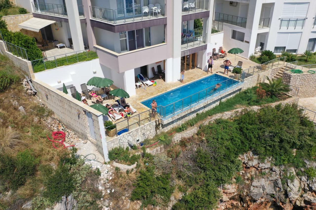 First Line Of The Sea 1 Apartment Dobra Voda Exterior photo
